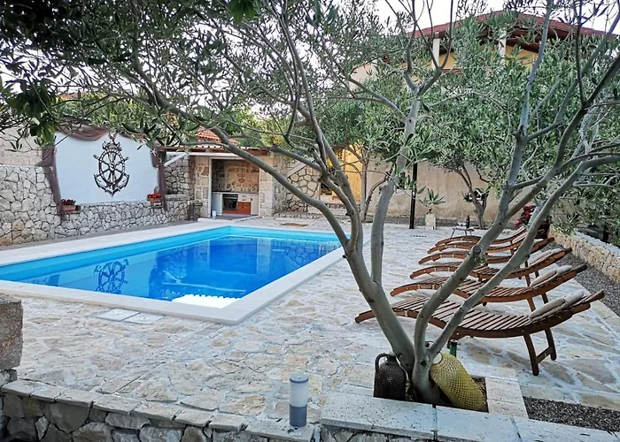 Apartman Magas With Private Pool