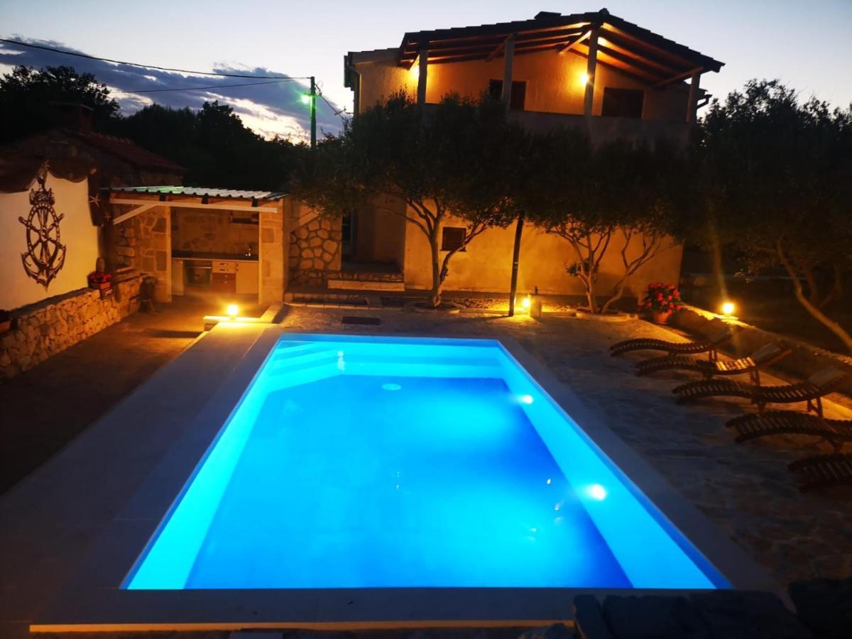Magas With Private Pool Apartment *