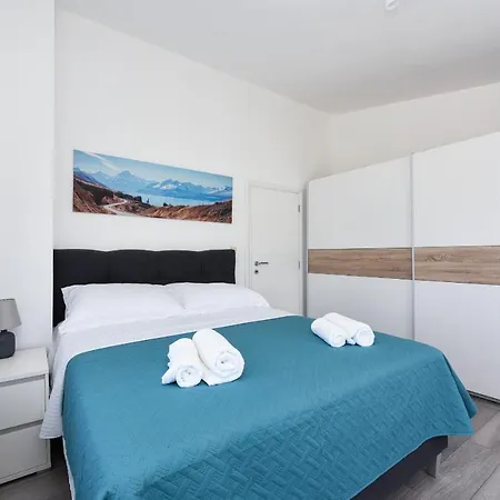 Apartman Magas With Private Pool Vinjerac Exterior foto