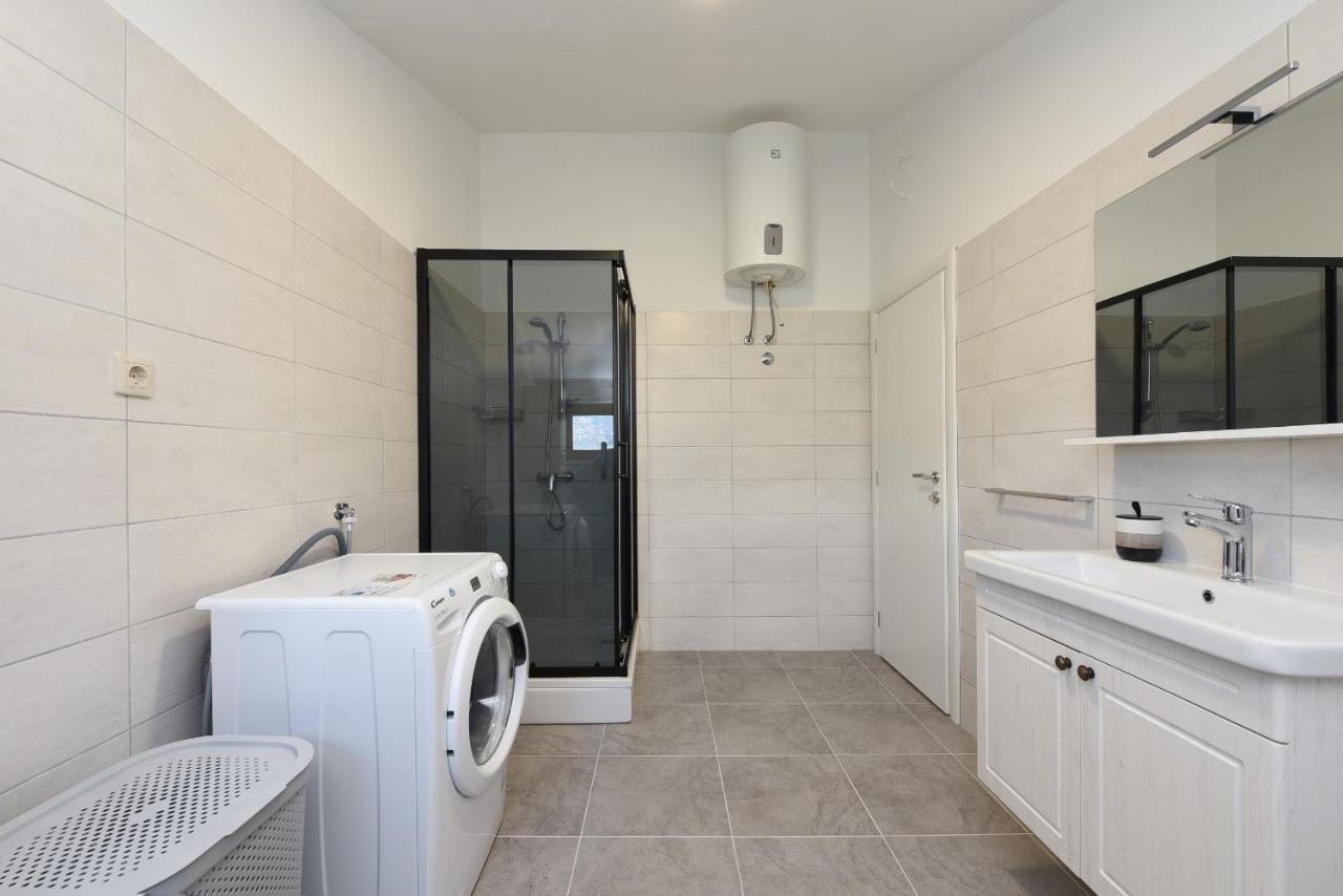 Apartamento Magas With Private Pool